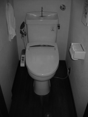 泉区O_M様 トイレリフォーム 14万円／工期1日 施工後