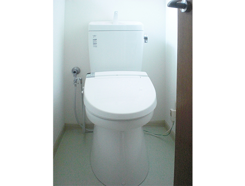 青葉区K邸 トイレリフォーム 24万円／1日 施工後
