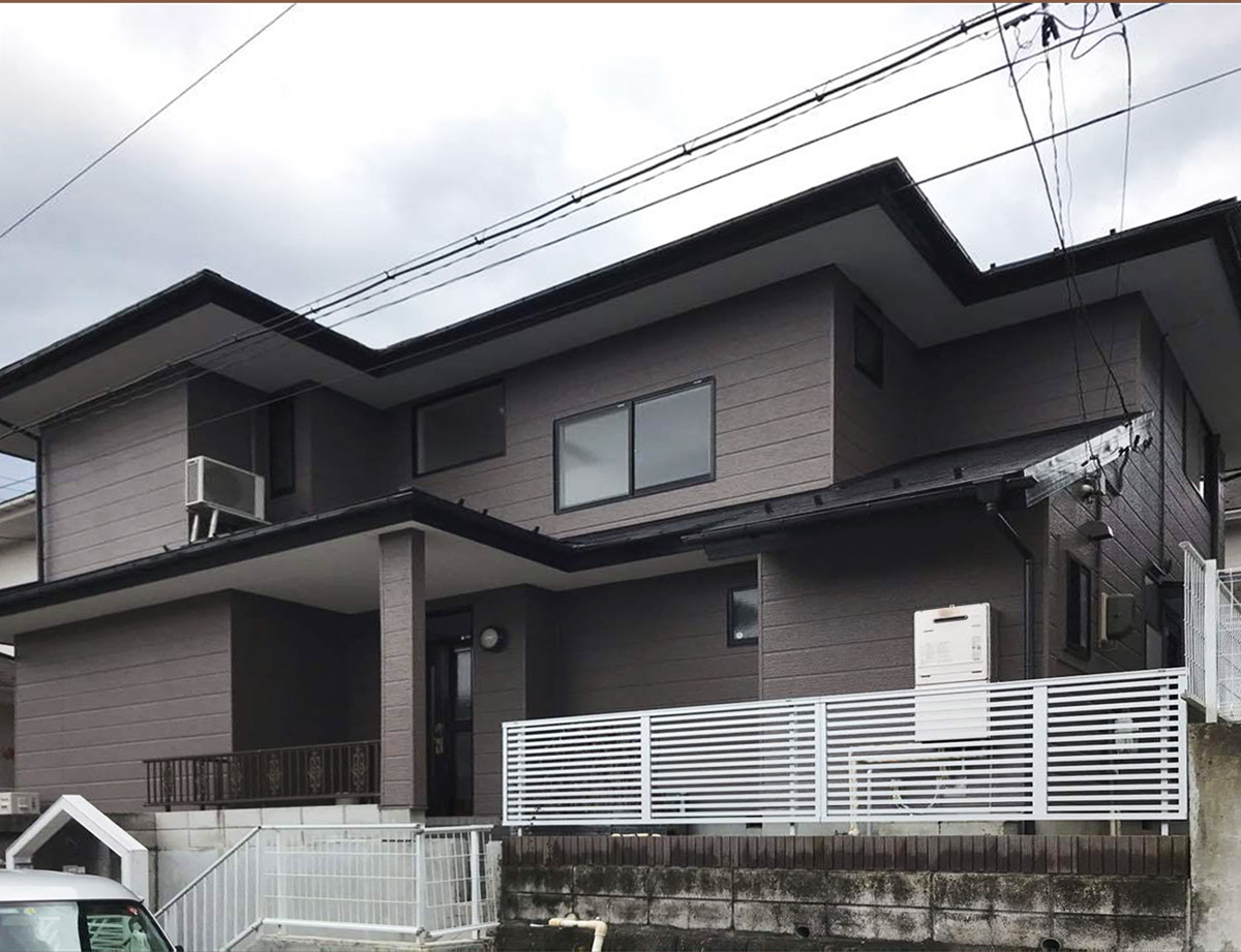 色褪せた外壁を塗装でピカピカに！ 塗装工事🏡