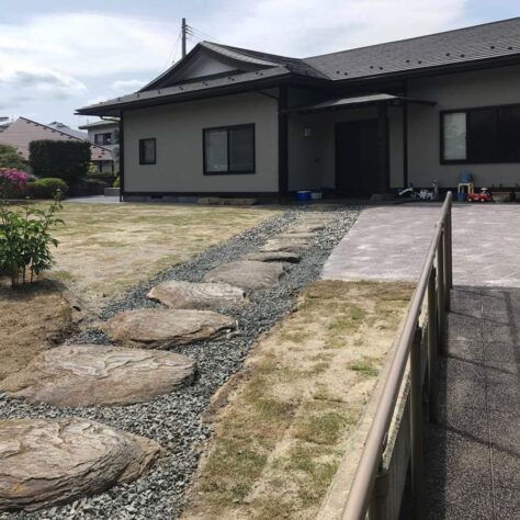 広いお庭を手入れのしやすい環境にリフォーム✨🏡