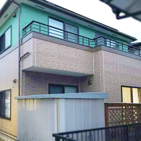 持ちのいい塗料で外壁塗装工事🏠