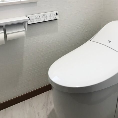 ロータンクで掃除もラクラクスッキリ、お手入れしやすいトイレに🚽