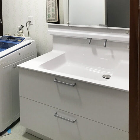 古かった洗面台をW900の広々洗面台へリフォーム😊✨