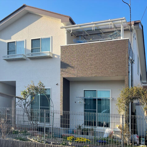 手塗りの丁寧施工👍！外壁屋根をキレイにリフォーム🏠✨