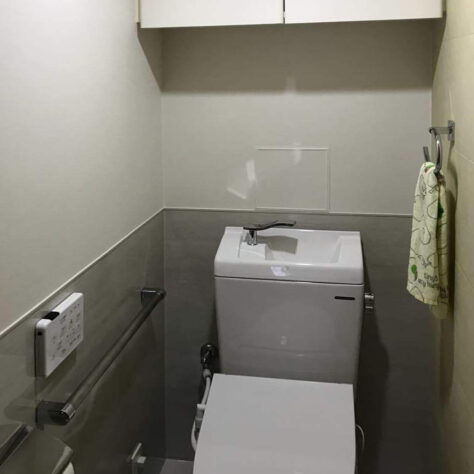 お掃除らくらくトイレに交換🚽✨マンションリフォーム🏢