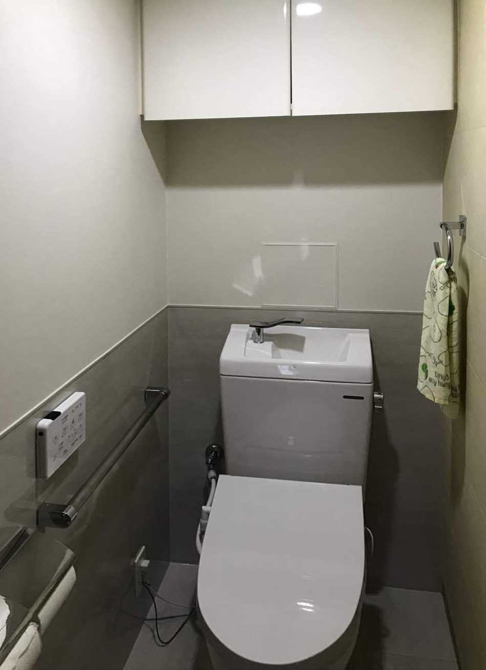 お掃除らくらくトイレに交換🚽✨マンションリフォーム🏢
