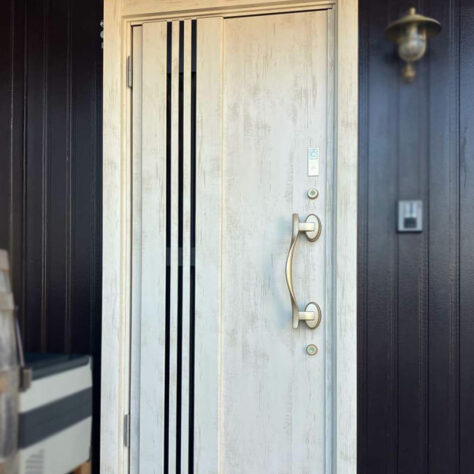 玄関ドアリフォームで住まいの印象チェンジ🤗🚪