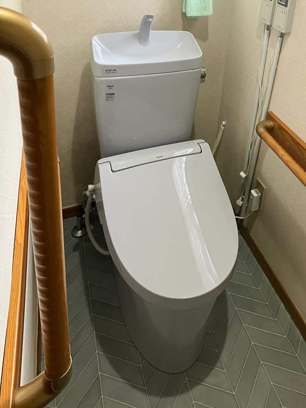 アクアセラミックで綺麗続く💡トイレ交換工事
