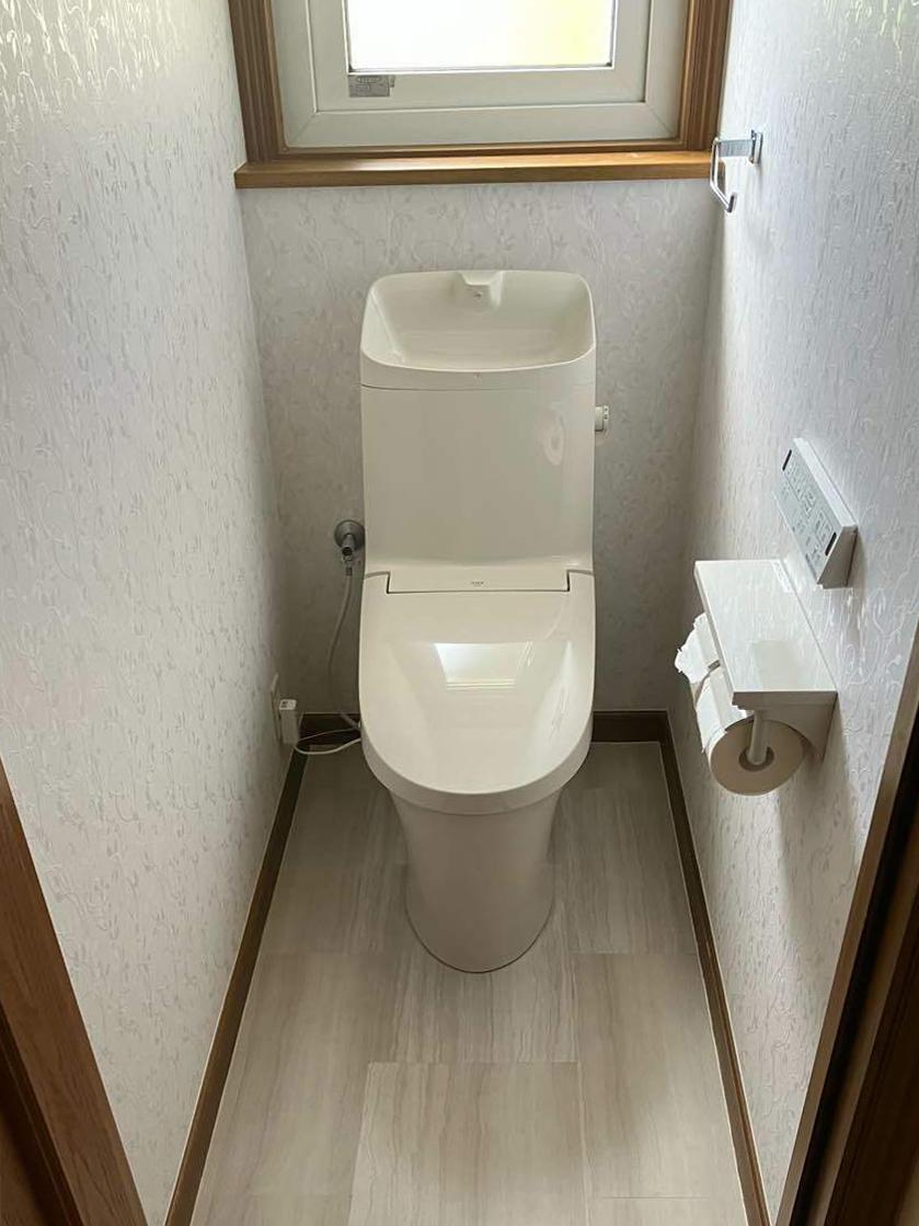 チラシ商品でお求めやすく😊トイレ交換工事