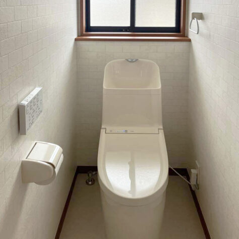気になるにおいを軽減💨トイレ交換工事