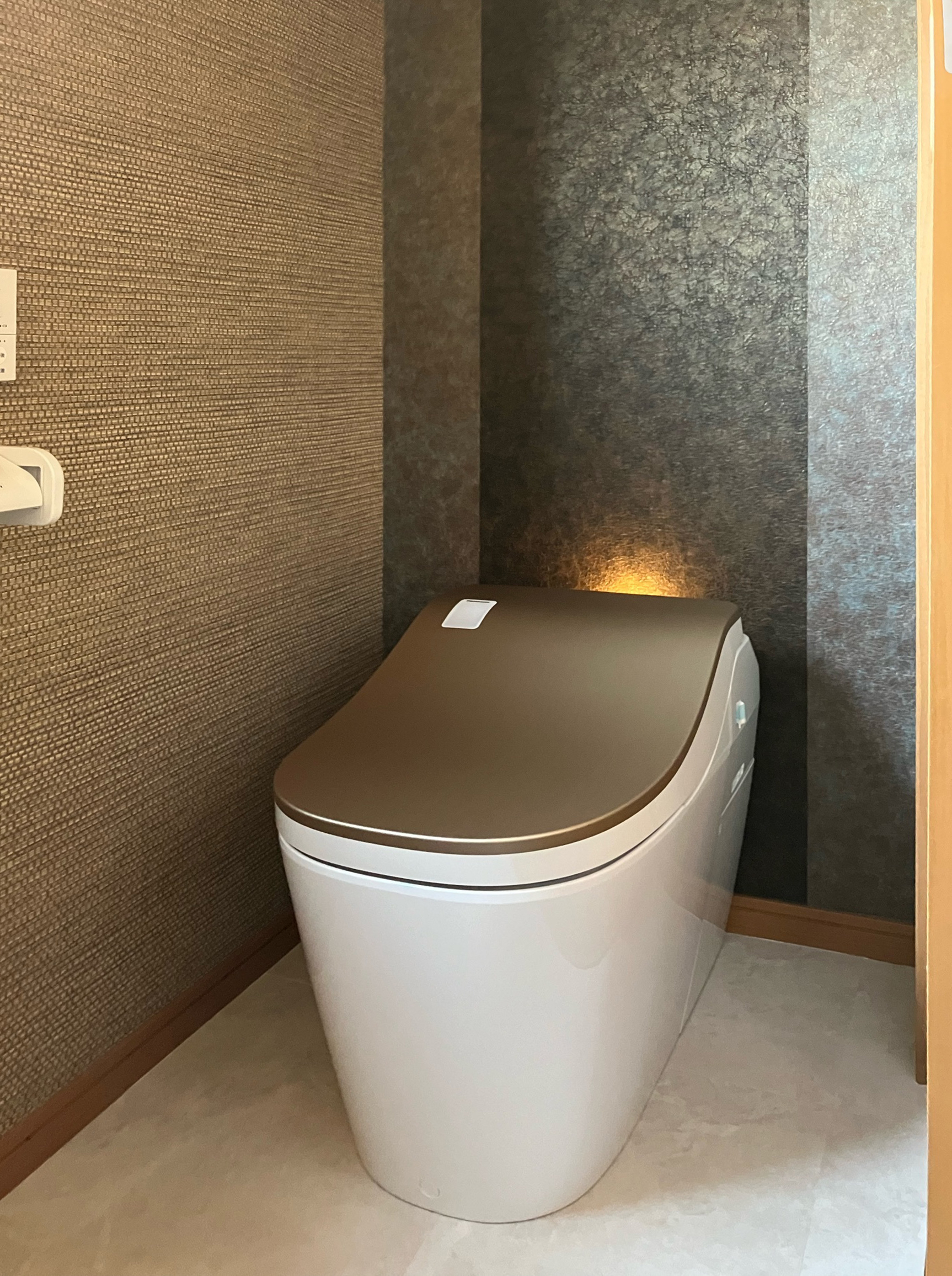 蓋のカラーごと空間をトータルコーディネート🪄トイレ交換工事